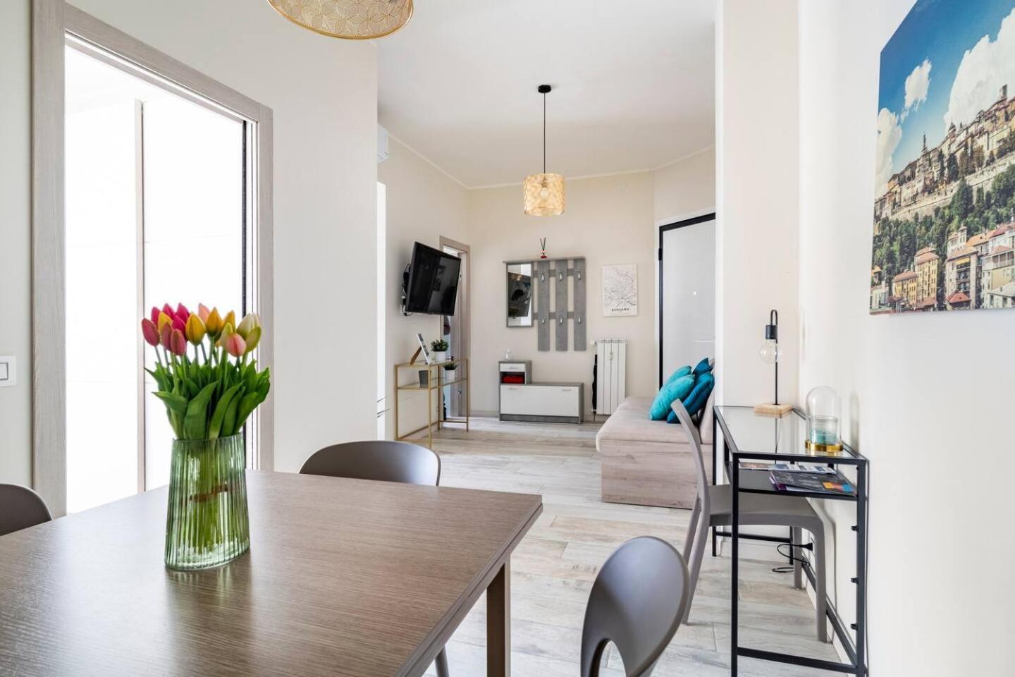 Snt Apartment - City Center Bergamo Ngoại thất bức ảnh